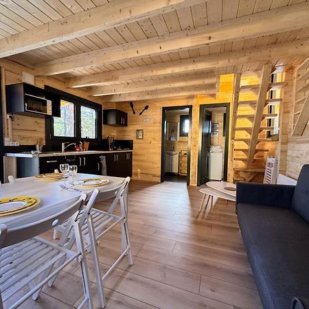 Parc Residentiel De Loisir : Le Loup Blanc Du Riou Hotel Barcelonnette Exterior photo