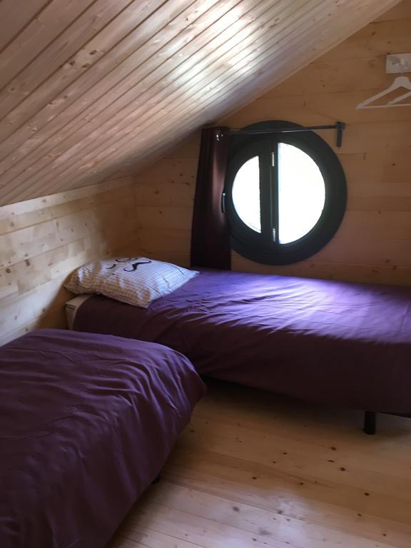 Parc Residentiel De Loisir : Le Loup Blanc Du Riou Hotel Barcelonnette Exterior photo
